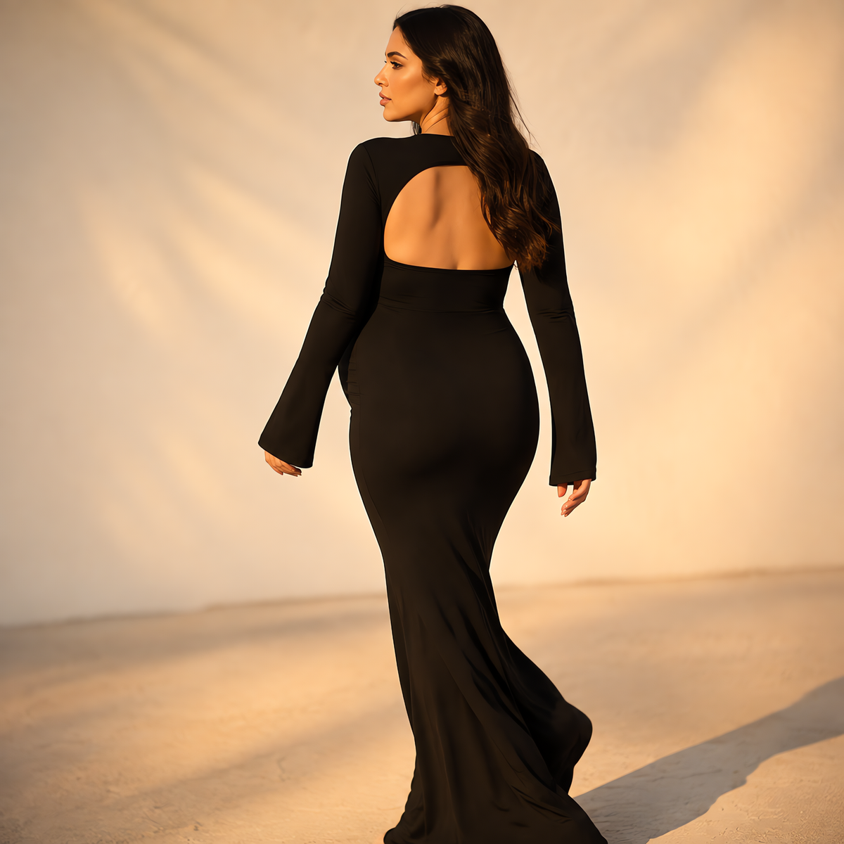 Vestido Premamá Negro Ajustado con Abertura Frontal