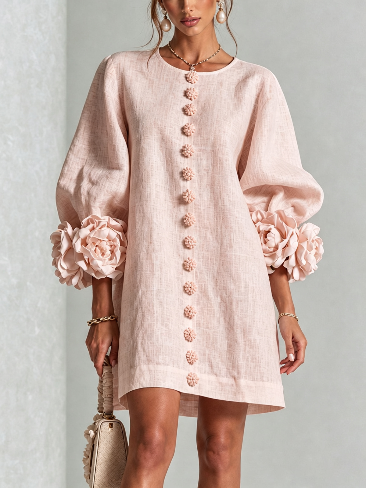 Camelia - Vestido Corto de Botones con Puños de Flores