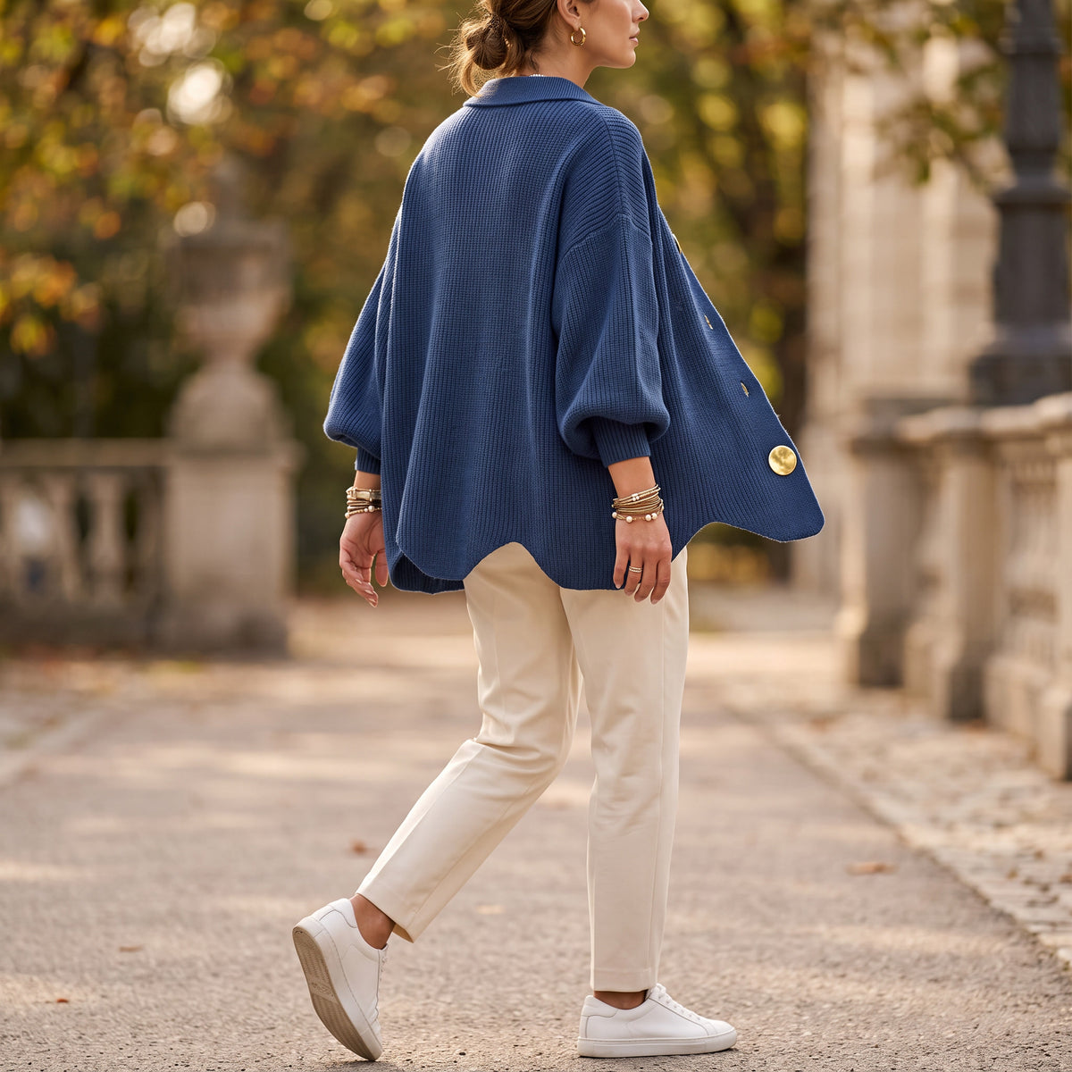 Victoire - Cárdigan Oversize con Botones Dorados