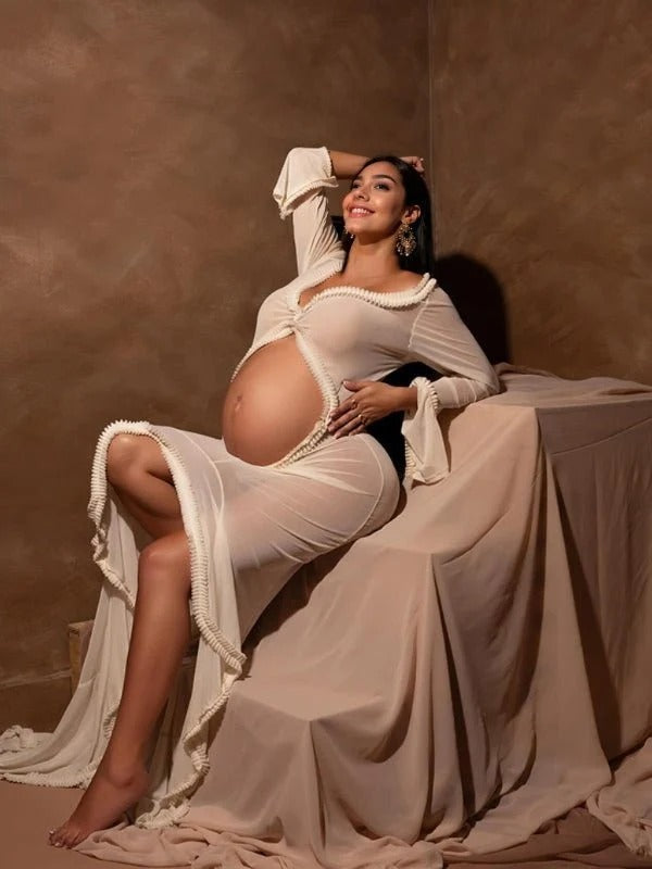 Vestido Premamá Sirena Beige con Abertura y Cola