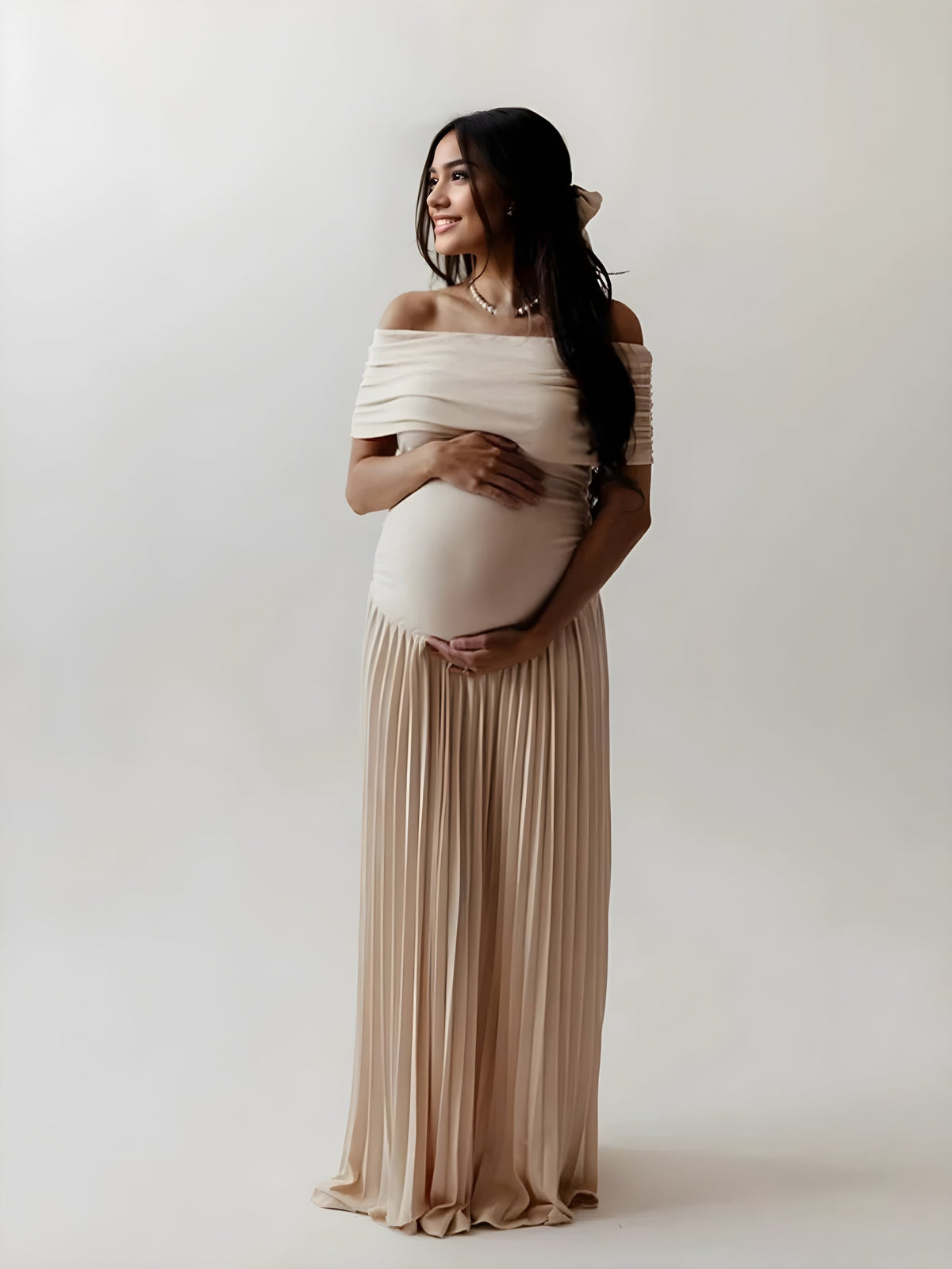 Vestido Premamá Beige Palabra de Honor con Hombros Caídos